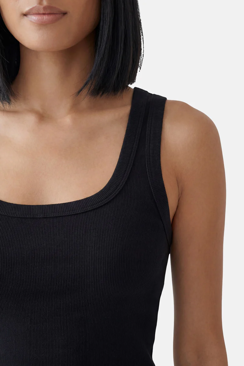 Basic Geripptes Top in Schwarz - Image 7