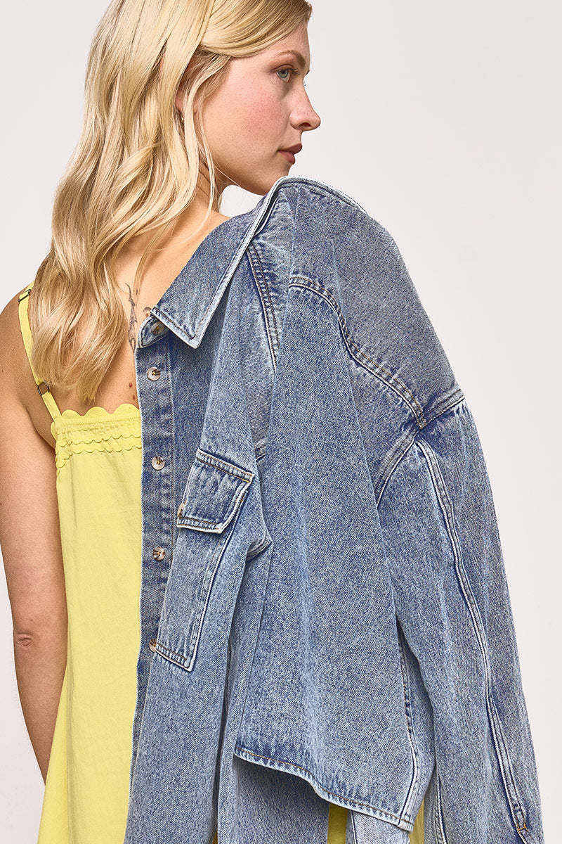 Kurze Oversize Jeansjacke - Image 4