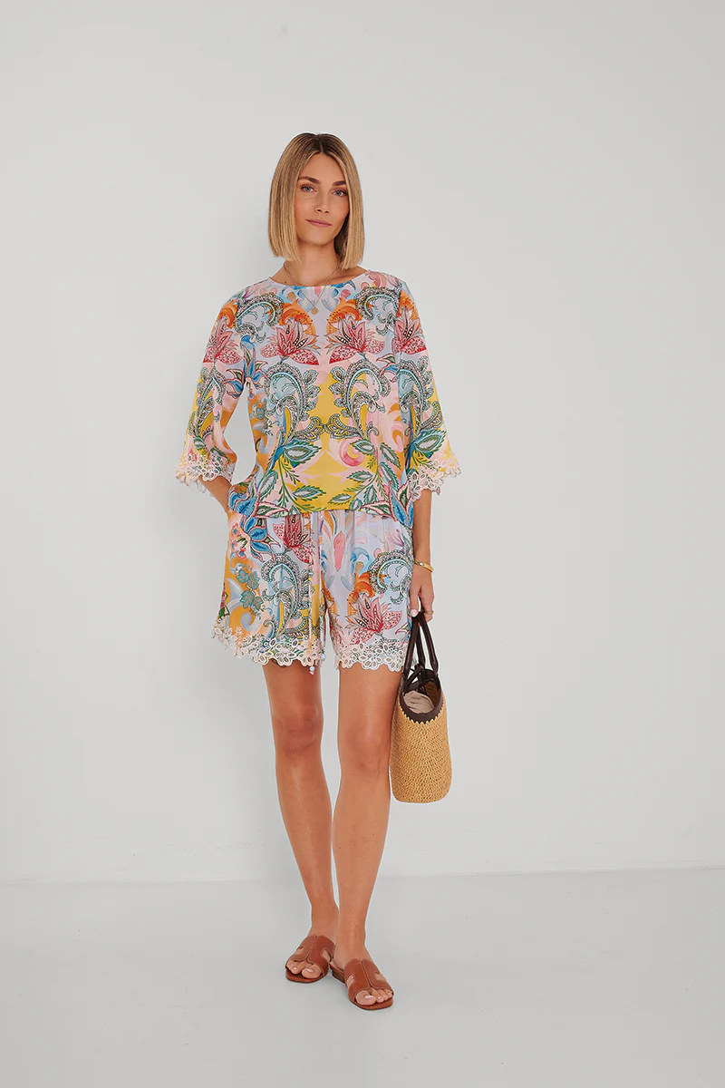 Paisley Bluse aus 100% Seide mit bestickten Ärmeldetails - Image 4
