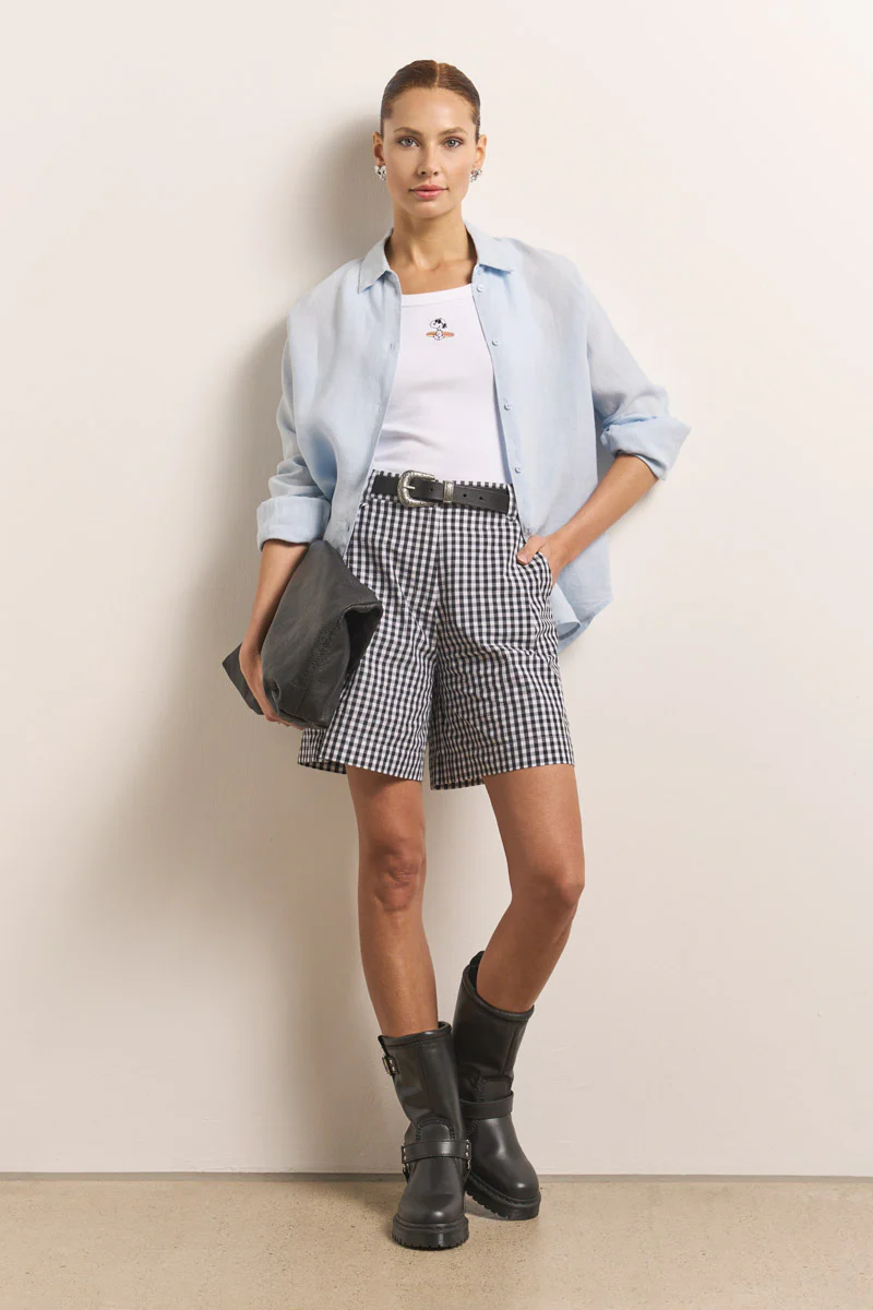 Schwarze Shorts mit Vichy-Karo - Image 4