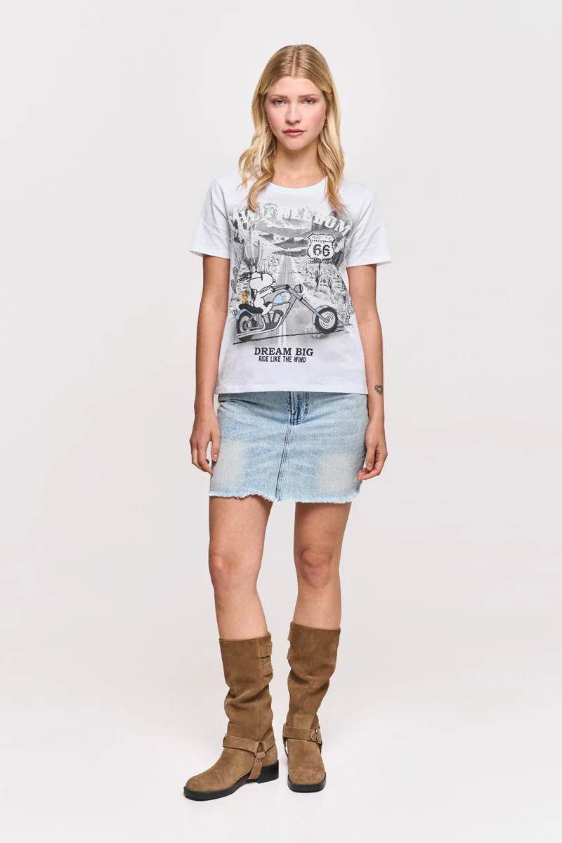 T-Shirt Snoopy Dream Big - Image 4